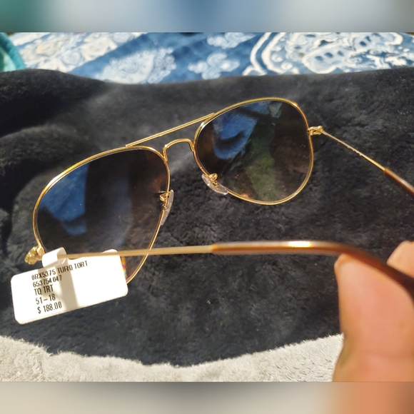 Ray-Ban Aviators Gold Metal Frame w/brown gradient lens 62mm RB3025 - Picture 3 of 3